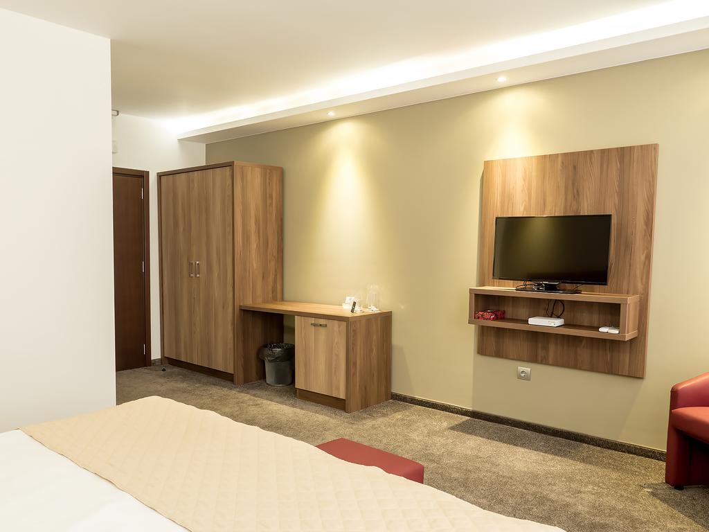 Hotel Calipso Hotel Sofia Ngoại thất bức ảnh